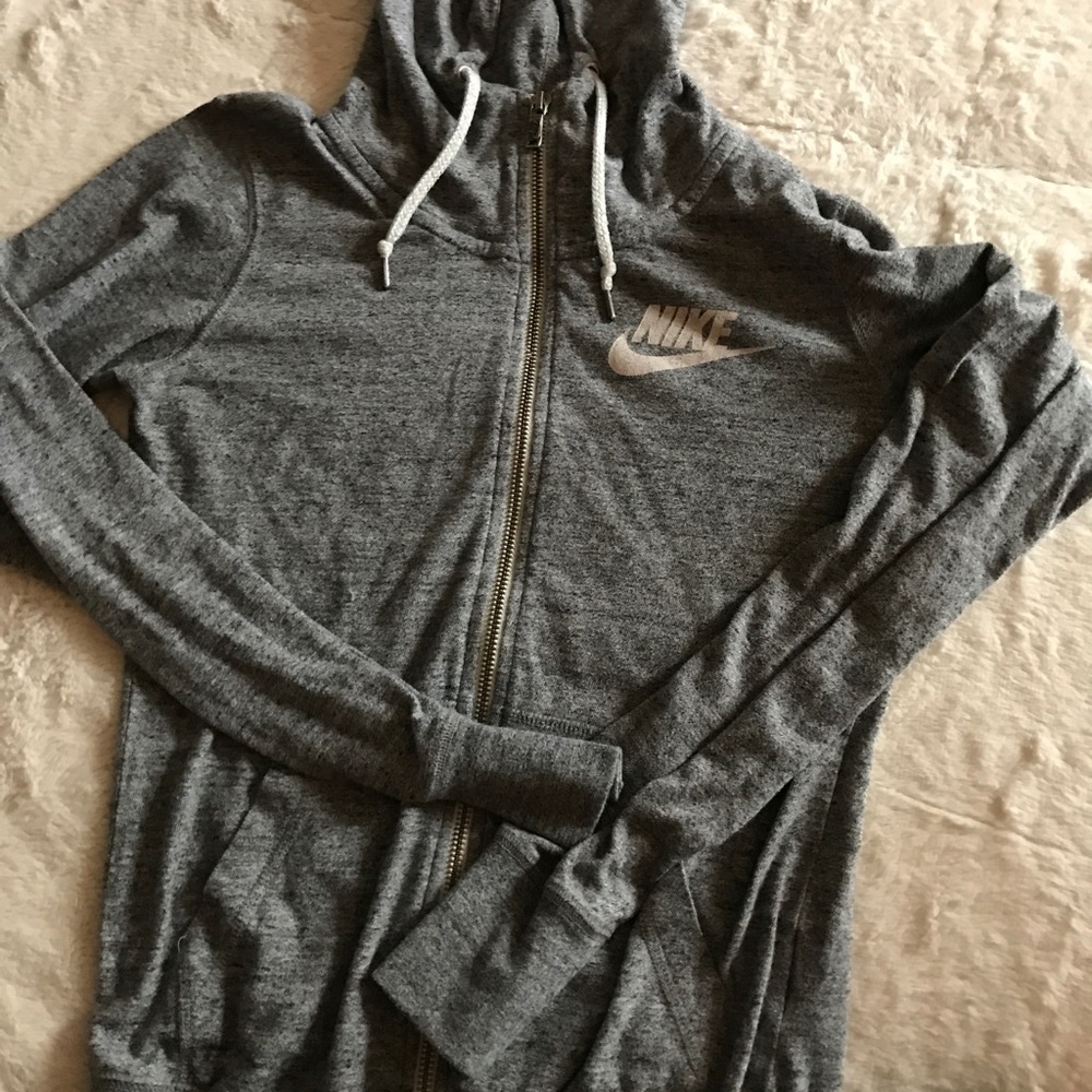 Nike zip up lightly worn